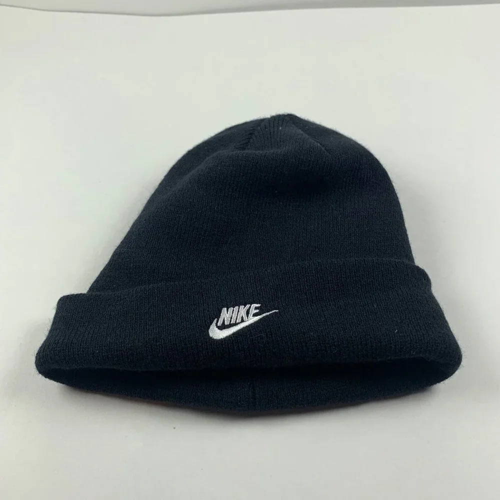 Nike Terra Futura Beanie Hat Kids One Size Black Acrylic Swoosh Knitted‎ 8326